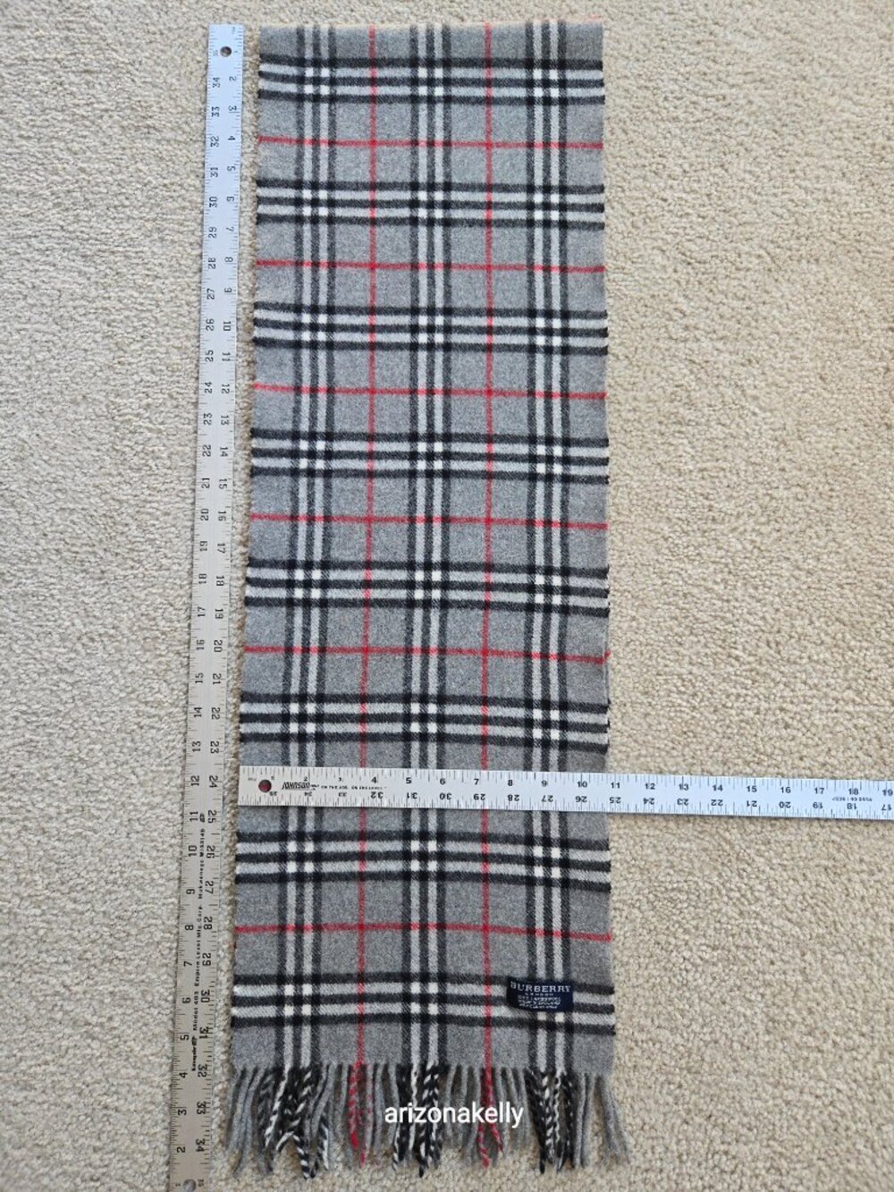 Burberry Nova Check Lambswool Scarf Grey SMALL HOLE - Picture 5 of 11